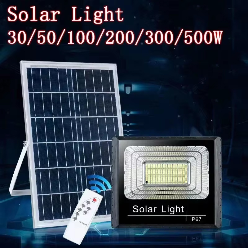 Zumtobel Outdoor Lighting - Projecteur LED à énergie solaire, projecteur