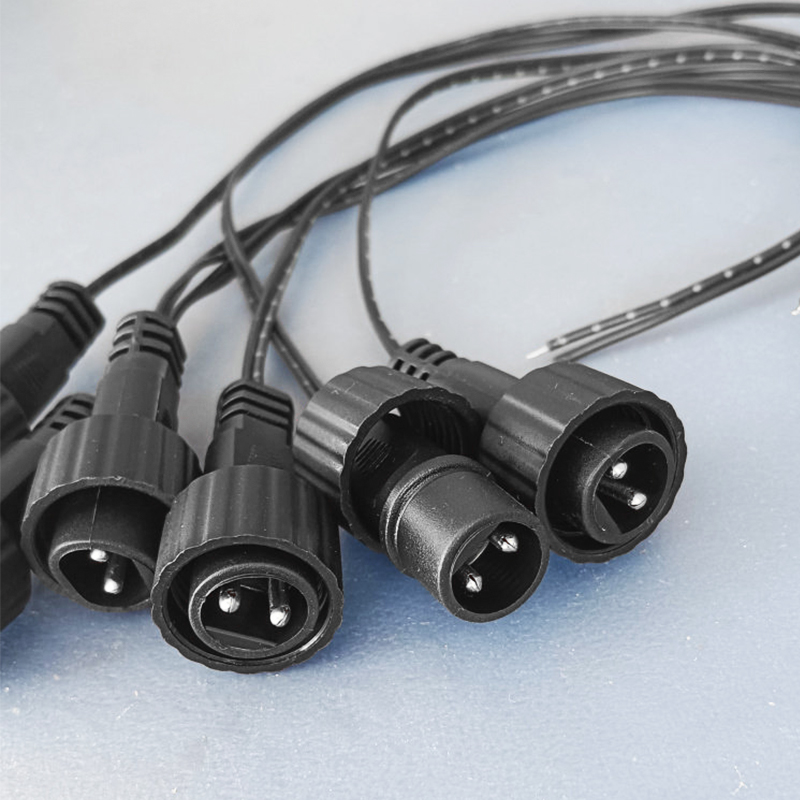 Connecteur LED extérieur 2 bro - Outdoor Lighting Experts avis et prix