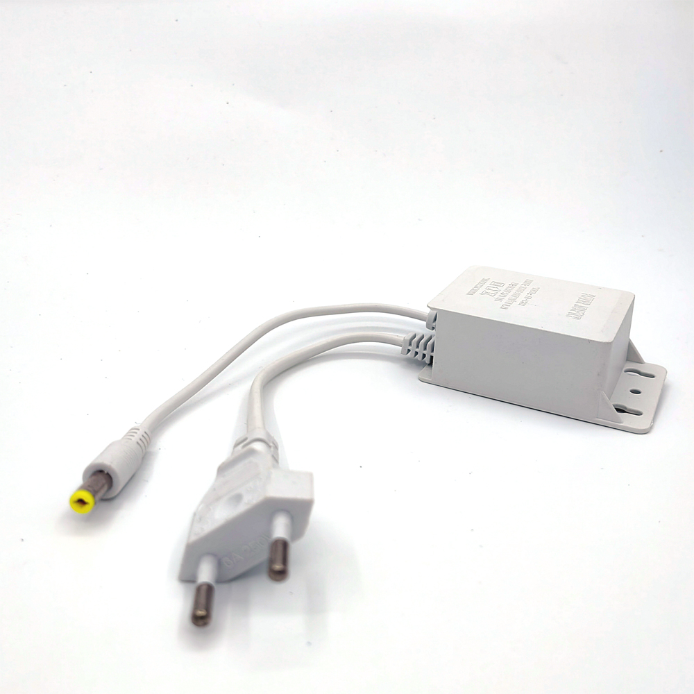 Blanc AC 100-240V entrée DC 12 - Outdoor Lighting Socket avis et prix