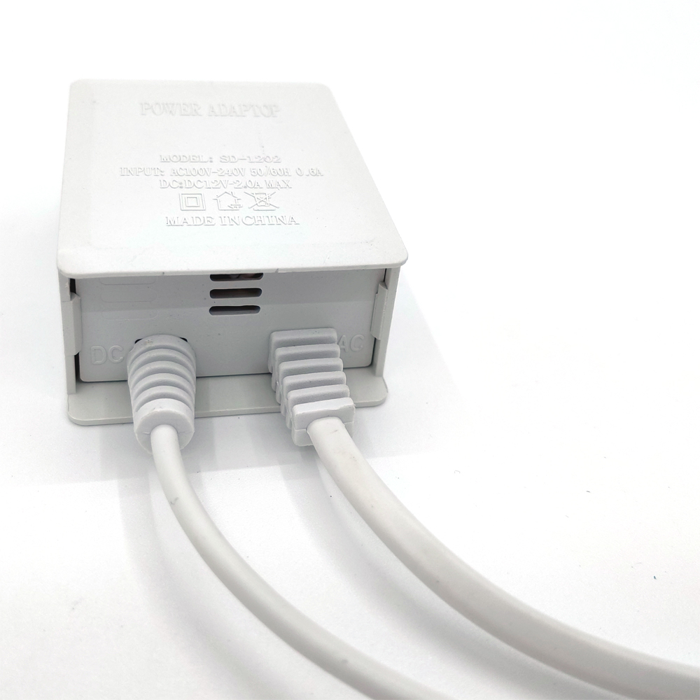 Blanc AC 100-240V entrée DC 12 - Outdoor Lighting Socket avis et prix