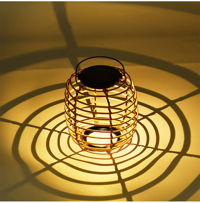 Lampe solaire LED rétro suspen - Solar Lantern Hanging avis et prix